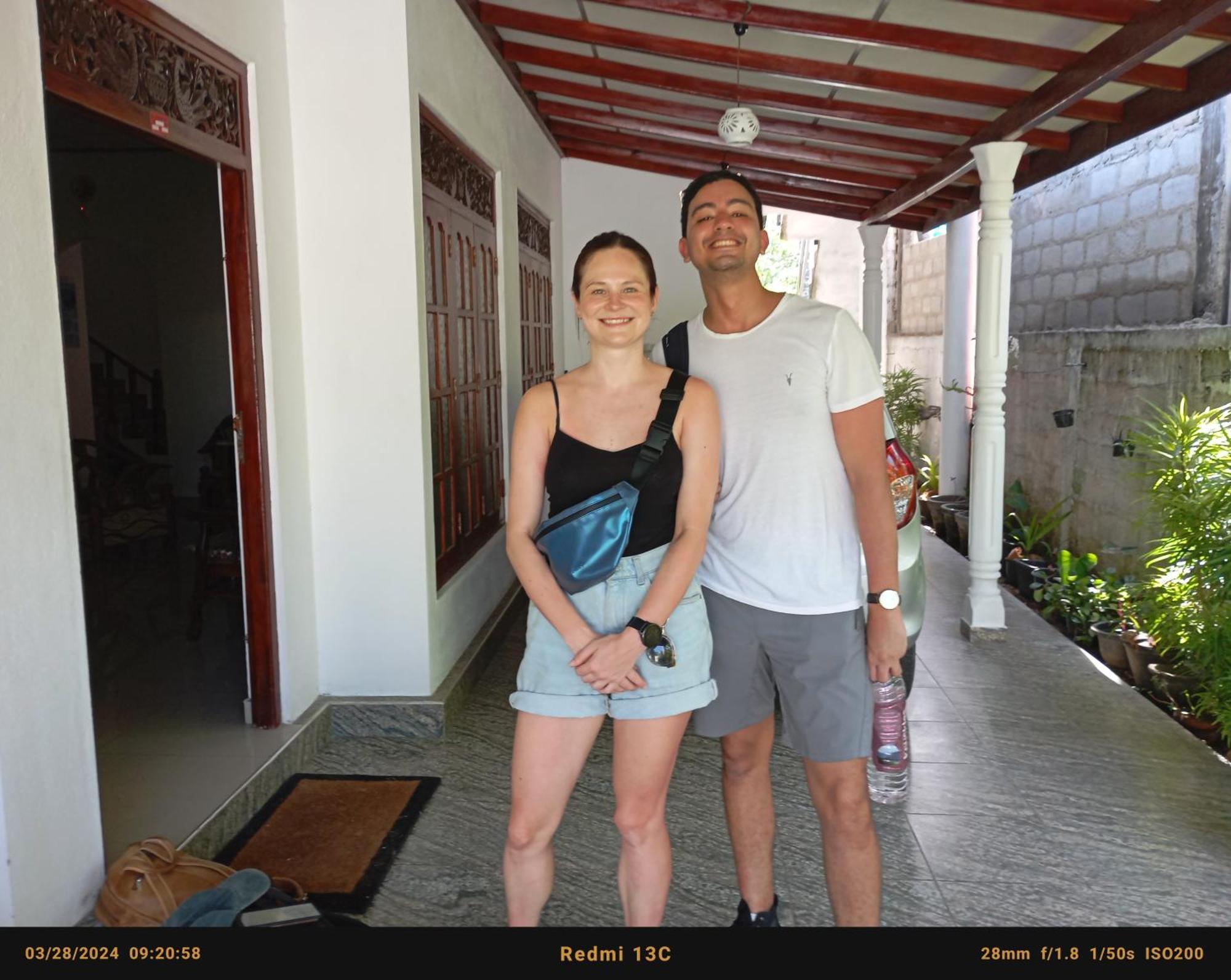 Southern Beach Surf Lodge Ahangama Exterior photo